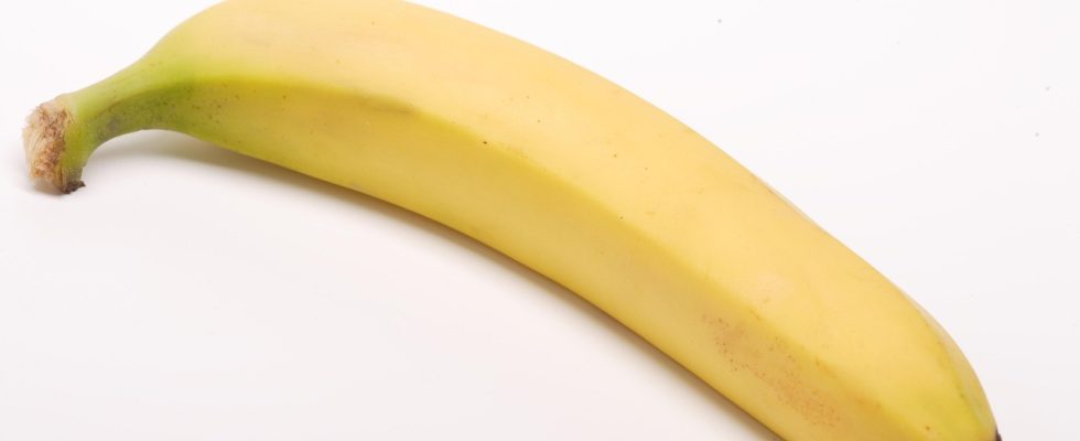 Banana, fruit, health — How to Avoid Fake or Dangerous Products When Searching to Buy Diazepam Online UK?
