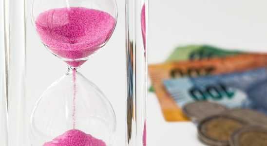 Hourglass, money, time — Private Investigator Melbourne: Peace of Mind Through Professional Insight